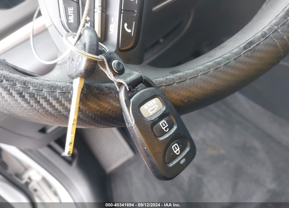 2019 HYUNDAI ELANTRA SE VIN: 5NPD74LF3KH453460