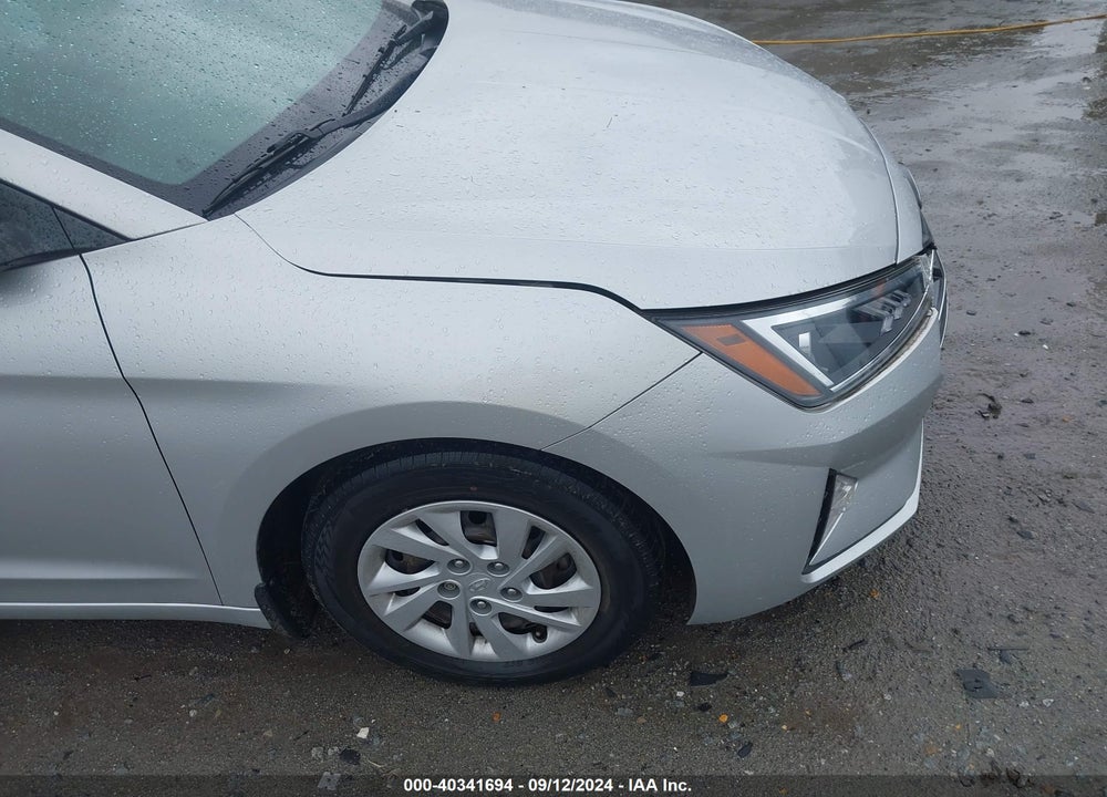 2019 HYUNDAI ELANTRA SE VIN: 5NPD74LF3KH453460