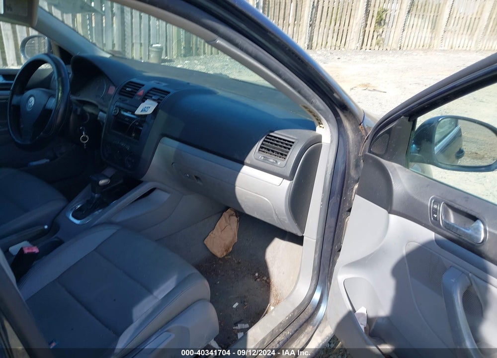 2006 VOLKSWAGEN JETTA 2.5 VIN: 3VWSF71KX6M739184