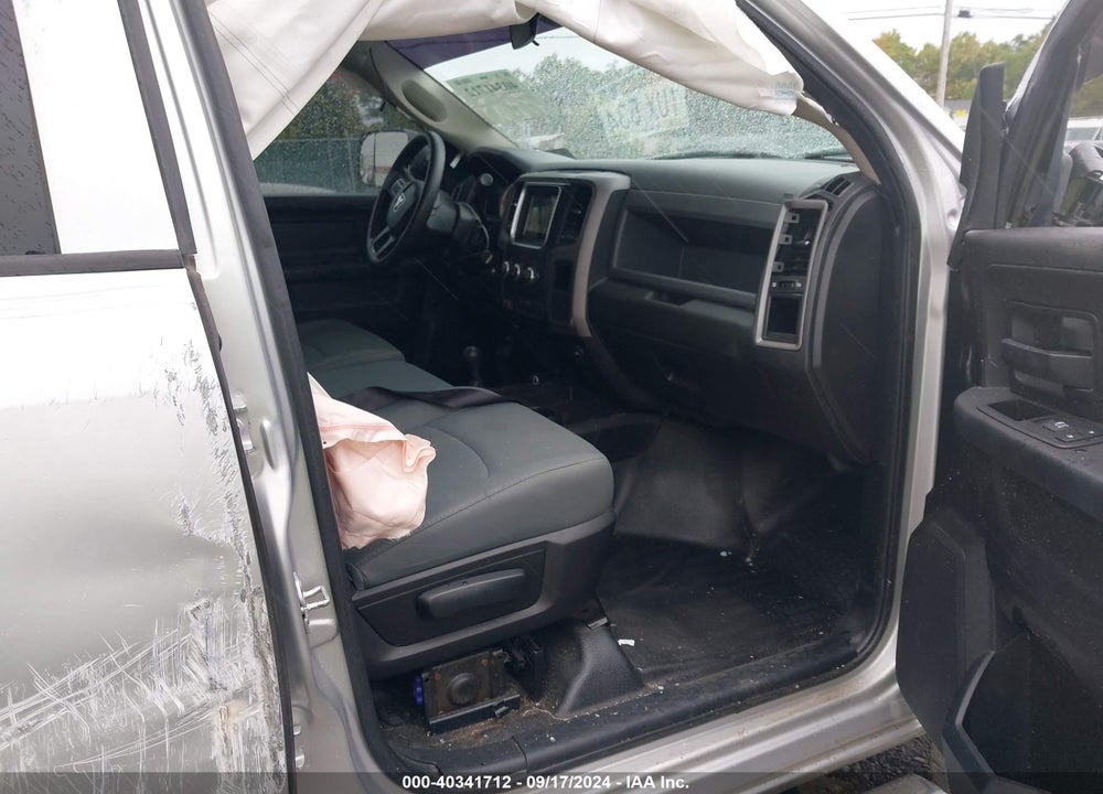 2017 RAM 2500 TRADESMAN 4X4 6'4 BOX VIN: 3C6UR5CL2HG781855