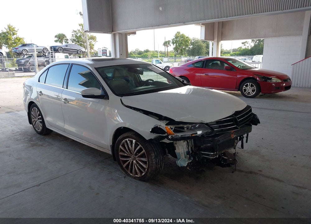 2015 VOLKSWAGEN JETTA 1.8T SE VIN: 3VWD17AJ1FM402417