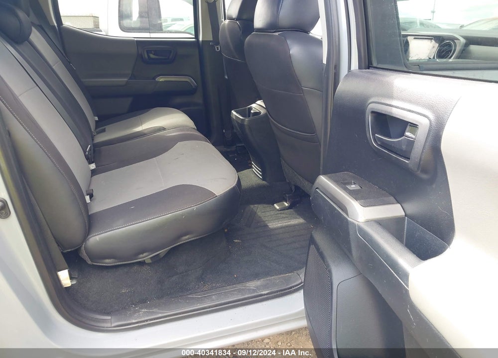 2019 TOYOTA TACOMA SR5 V6 VIN: 5TFAZ5CN2KX081382