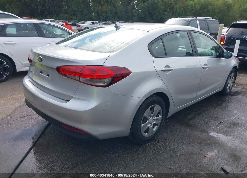 2017 KIA FORTE LX VIN: 3KPFL4A73HE058112