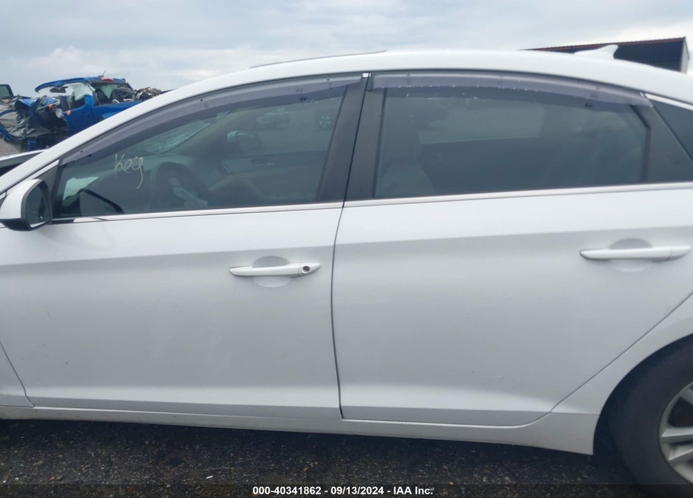 2017 HYUNDAI SONATA SE VIN: 5NPE24AFXHH504404