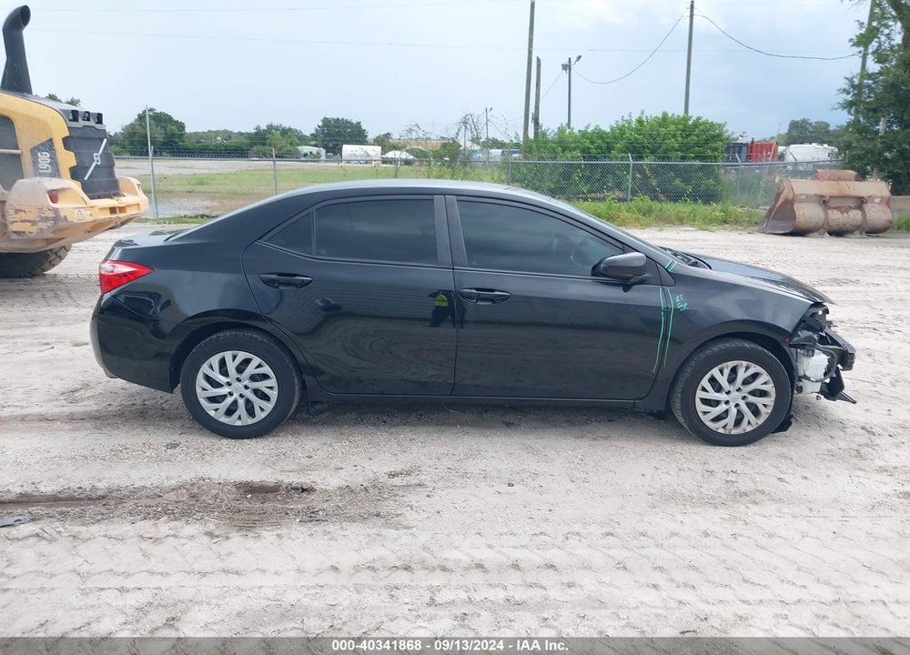 2019 TOYOTA COROLLA LE VIN: 5YFBURHE5KP878520