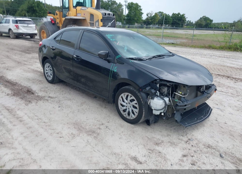 2019 TOYOTA COROLLA LE VIN: 5YFBURHE5KP878520