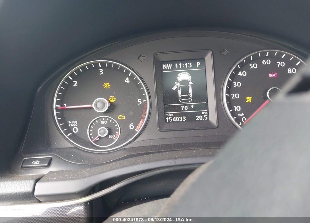2010 VOLKSWAGEN JETTA TDI VIN: 3VWRL7AJ2AM089595