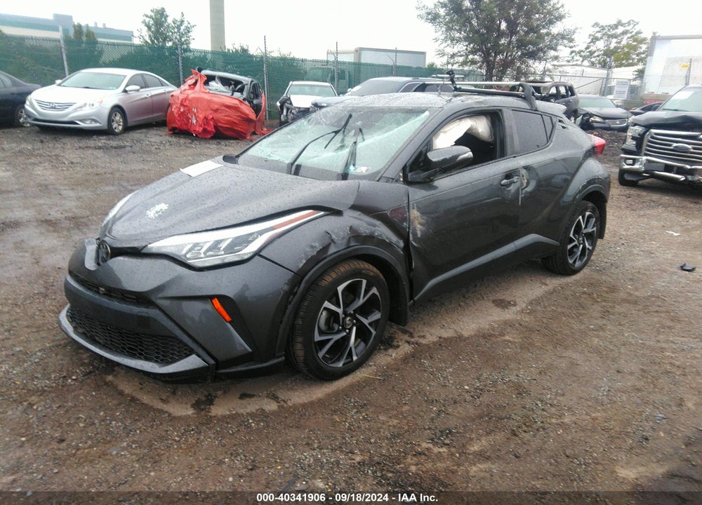 2020 TOYOTA C-HR XLE VIN: NMTKHMBX3LR103481