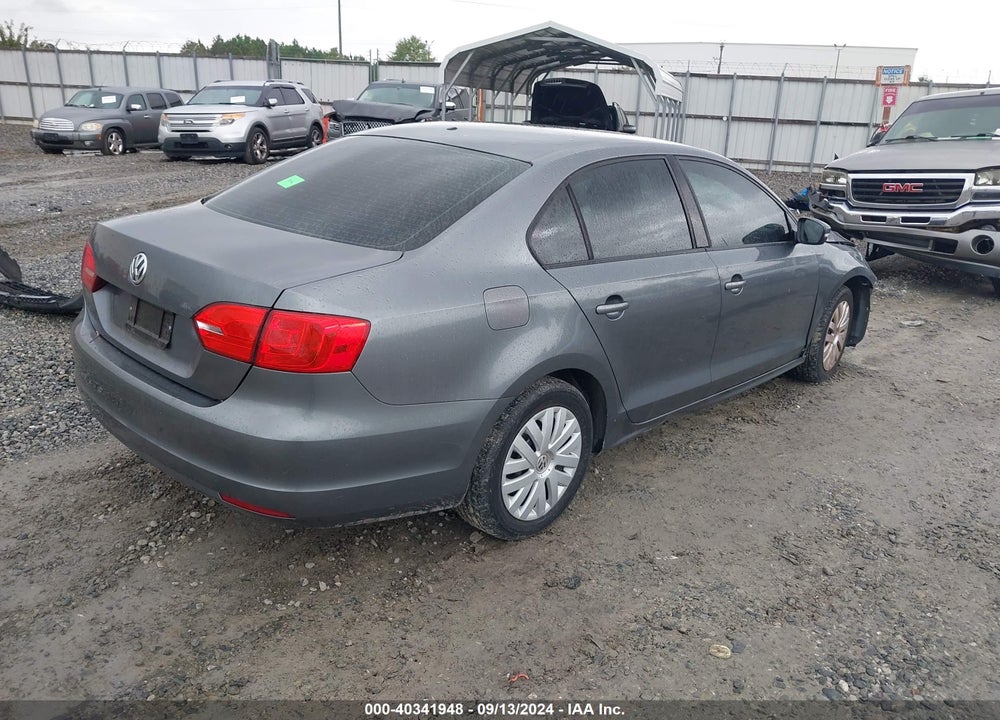 2012 VOLKSWAGEN JETTA 2.5L SE VIN: 3VWDP7AJ0CM311648
