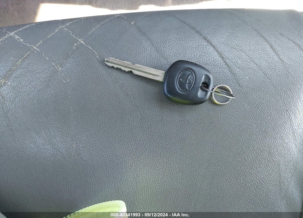 2007 TOYOTA SIENNA XLE VIN: 5TDZK22C27S048918