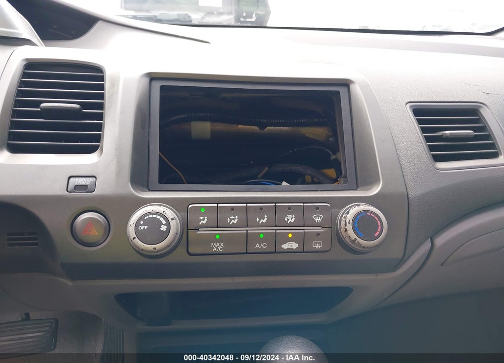 2009 HONDA CIVIC LX VIN: 2HGFG12639H520491