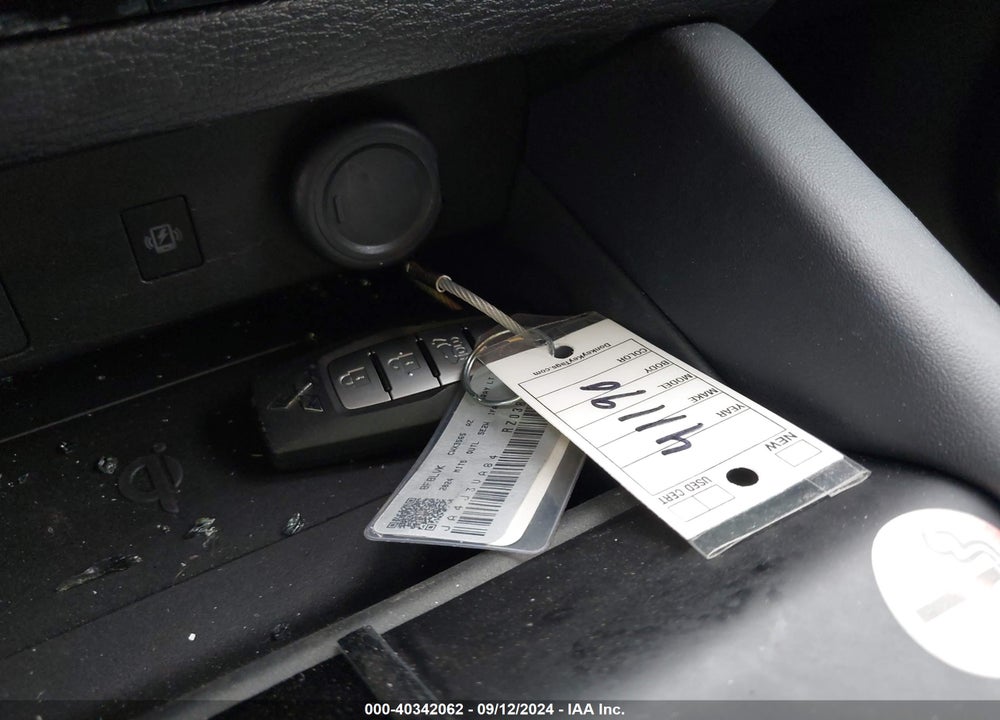 2024 MITSUBISHI OUTLANDER SE 2.5 2WD/SE BLACK EDITION S-AWC/SE BLACK EDITION W/PANO ROOF VIN: JA4J3VA84RZ038248