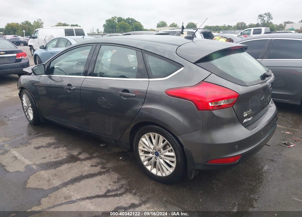 2018 FORD FOCUS TITANIUM VIN: 1FADP3N21JL232220