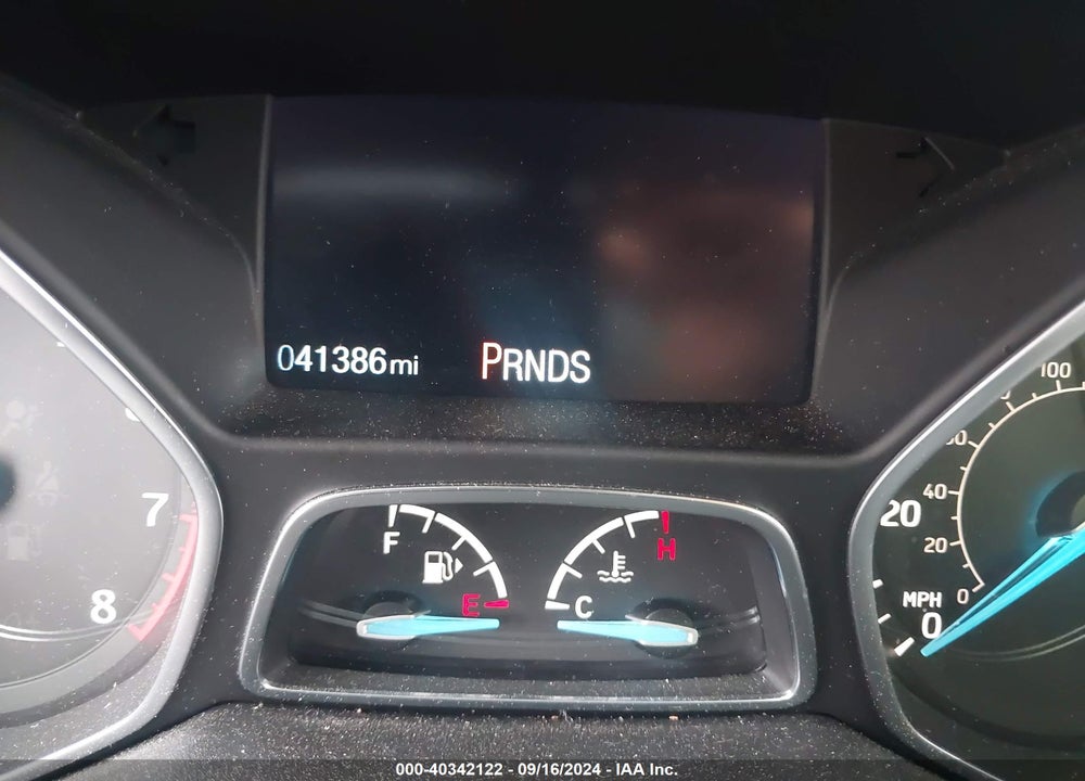 2018 FORD FOCUS TITANIUM VIN: 1FADP3N21JL232220