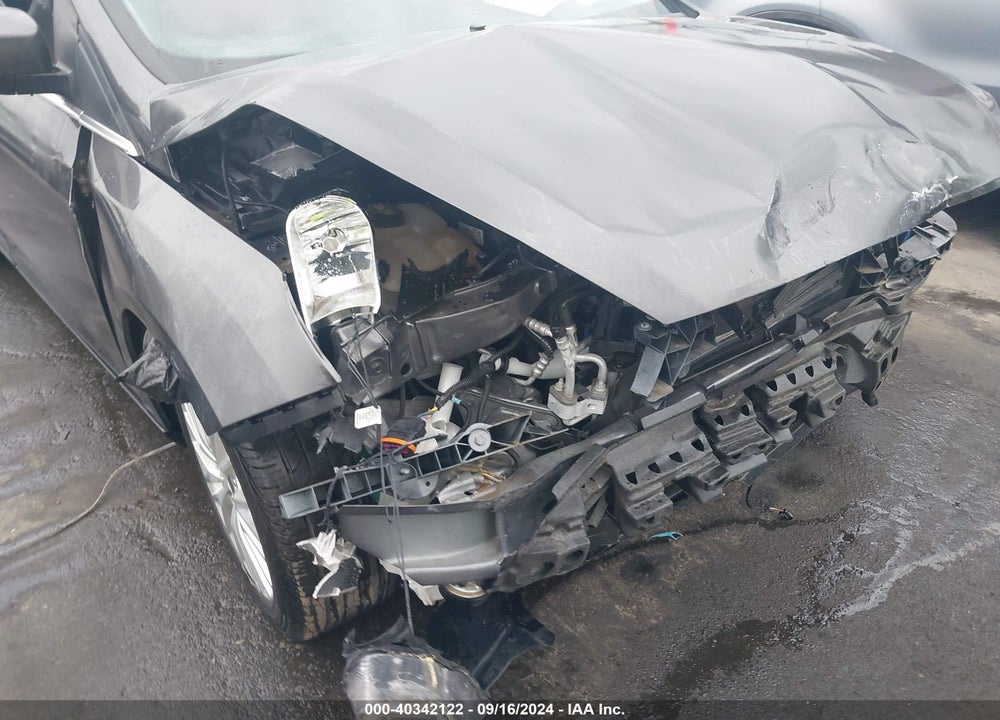 2018 FORD FOCUS TITANIUM VIN: 1FADP3N21JL232220
