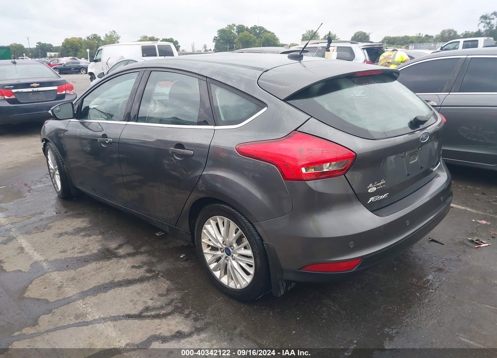 2018 FORD FOCUS TITANIUM VIN: 1FADP3N21JL232220