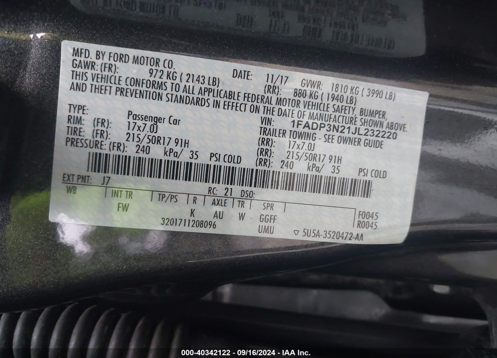 2018 FORD FOCUS TITANIUM VIN: 1FADP3N21JL232220