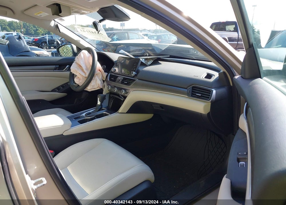 2018 HONDA ACCORD LX VIN: 1HGCV1F10JA028074