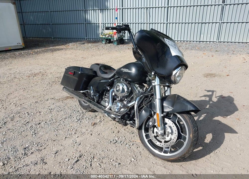 2013 HARLEY-DAVIDSON FLHX STREET GLIDE VIN: 1HD1KBM13DB659521