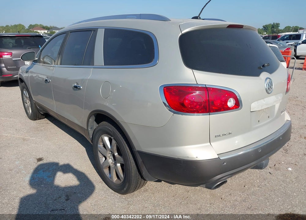 2008 BUICK ENCLAVE CXL VIN: 5GAER23788J258998