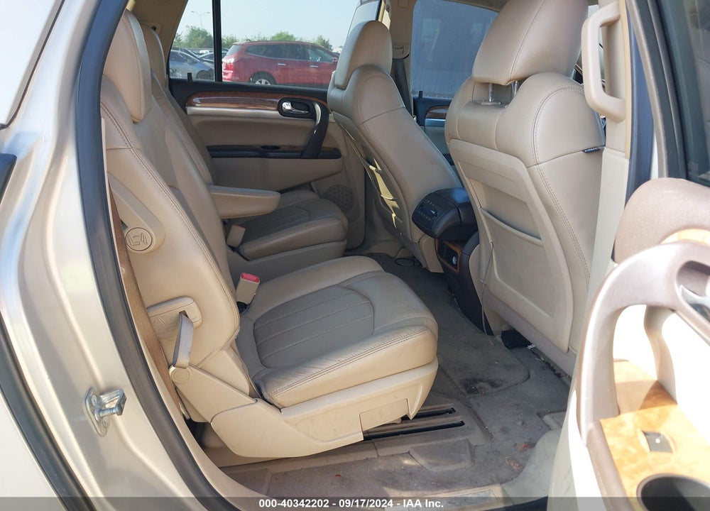 2008 BUICK ENCLAVE CXL VIN: 5GAER23788J258998