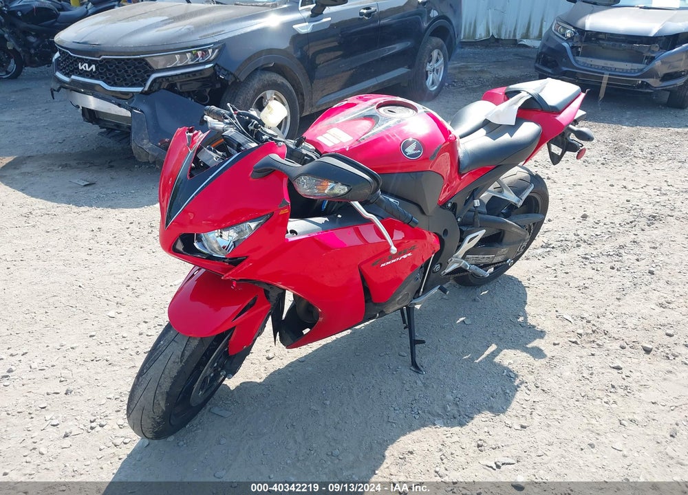 2015 HONDA CBR1000 RR VIN: JH2SC5950FK700066