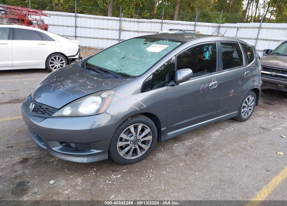 2013 HONDA FIT SPORT VIN: JHMGE8H5XDC006079