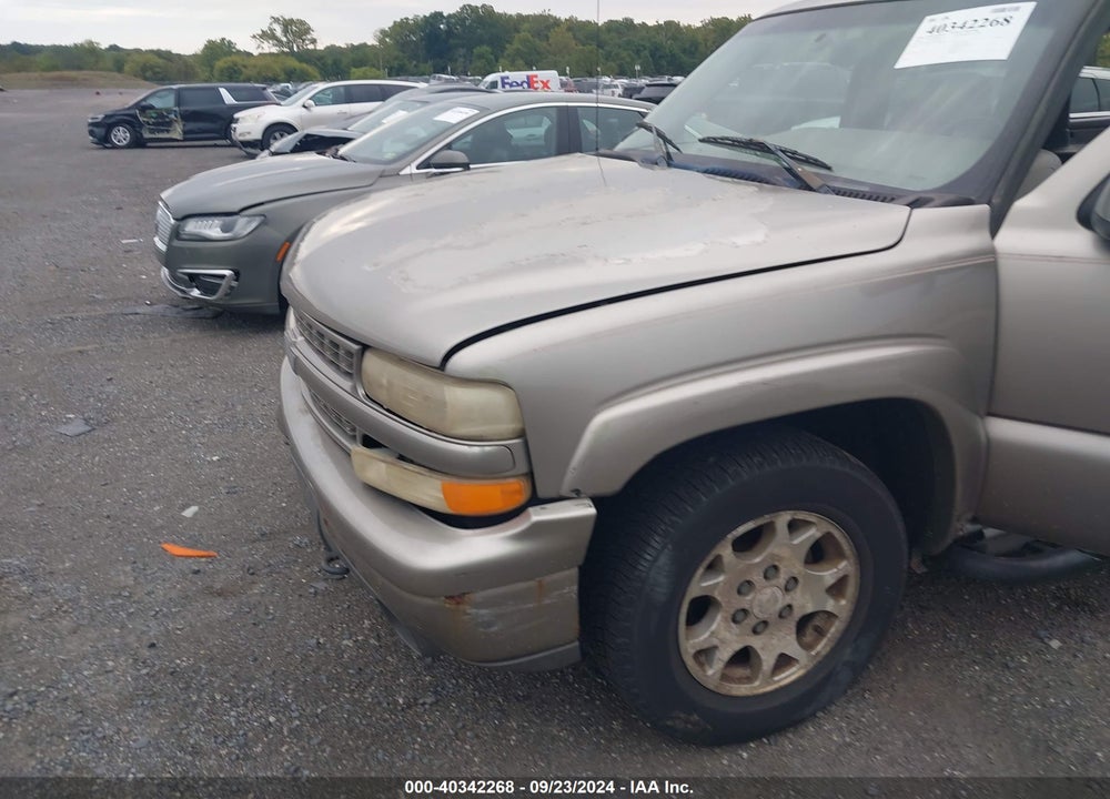 2002 CHEVROLET SUBURBAN 1500 Z71 VIN: 3GNFK16Z32G245588