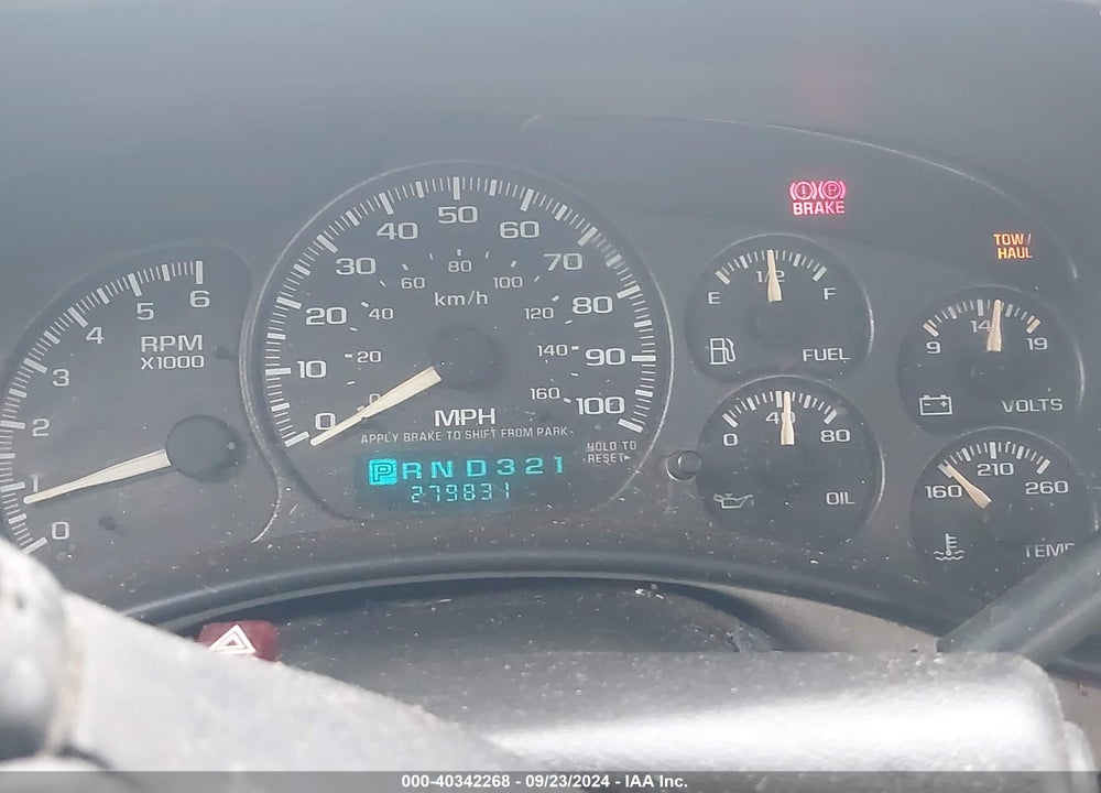 2002 CHEVROLET SUBURBAN 1500 Z71 VIN: 3GNFK16Z32G245588