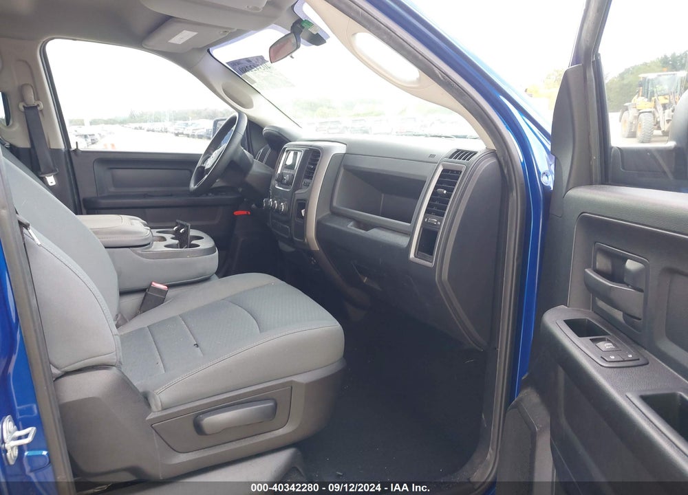 2017 RAM 1500 VIN: 1C6RR6FT3HS642947