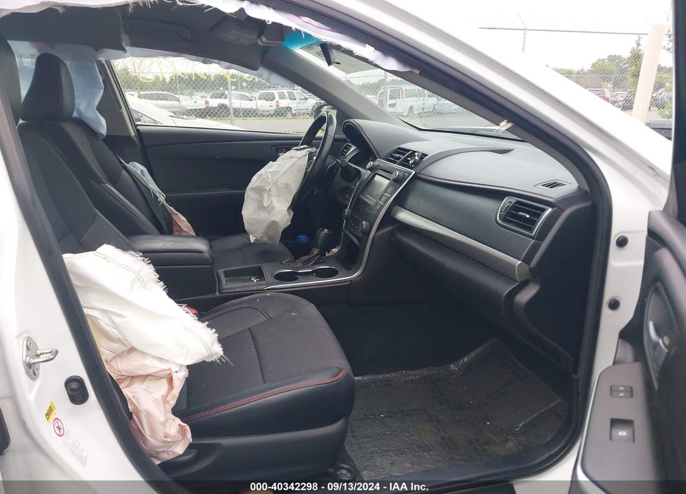 2016 TOYOTA CAMRY SE VIN: 4T1BF1FK6GU525732