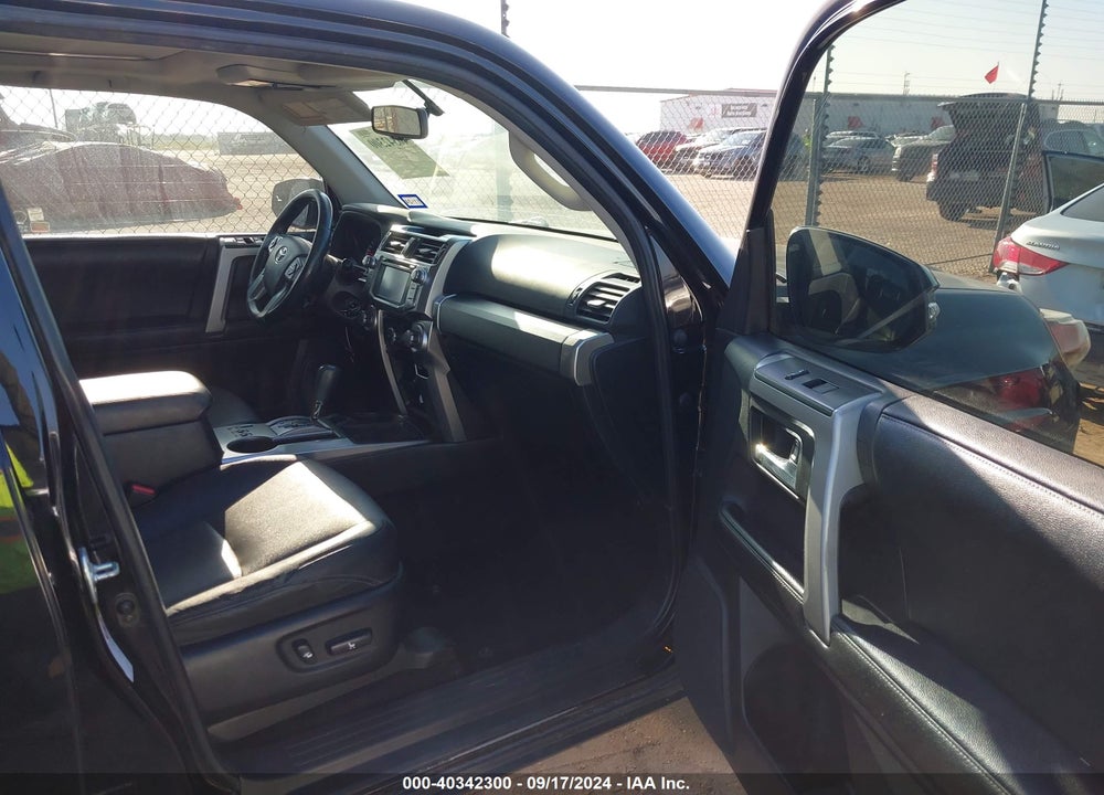 2014 TOYOTA 4RUNNER SR5 PREMIUM VIN: JTEZU5JR9E5068017