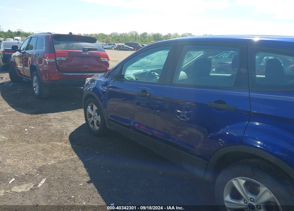 2015 FORD ESCAPE S VIN: 1FMCU0F75FUA76574