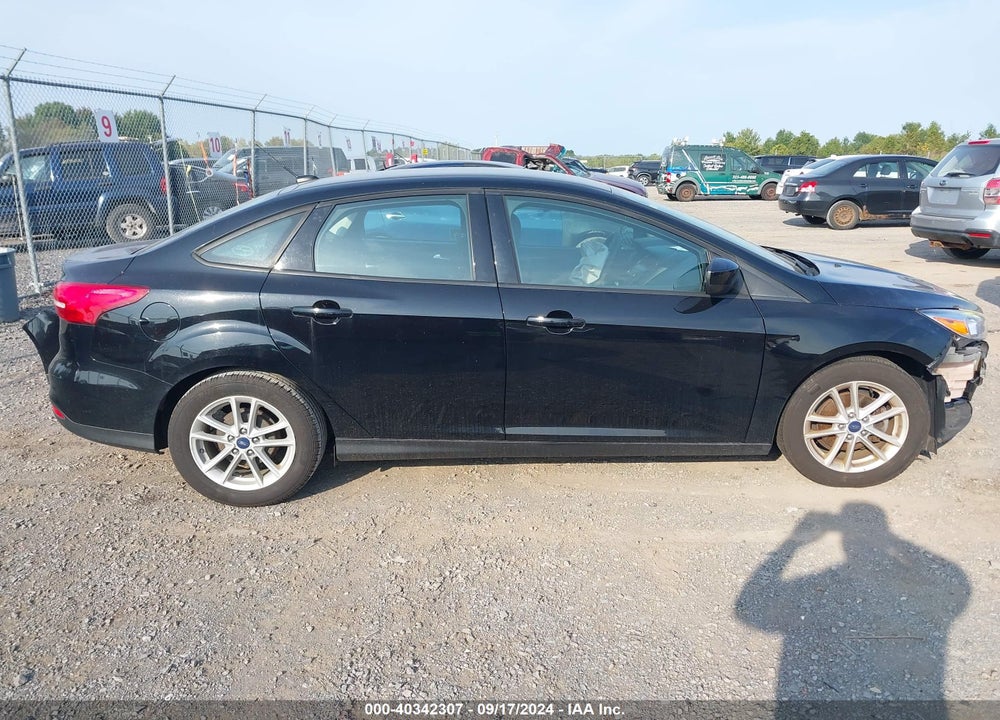 2018 FORD FOCUS SE VIN: 1FADP3F2XJL237575