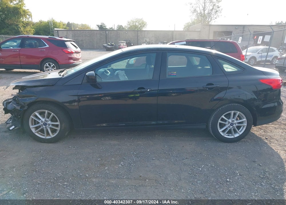 2018 FORD FOCUS SE VIN: 1FADP3F2XJL237575