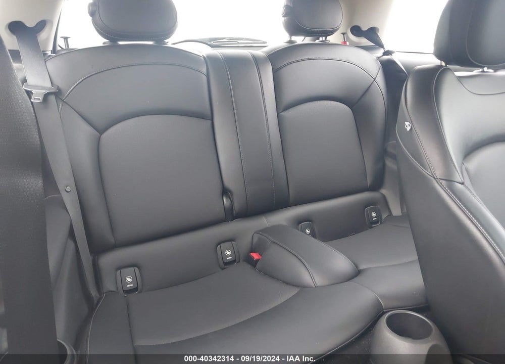 2015 MINI HARDTOP COOPER S VIN: WMWXP7C56F2A41756
