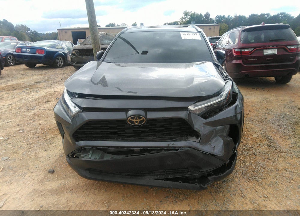 2024 TOYOTA RAV4 XLE VIN: 2T3W1RFV0RC278583