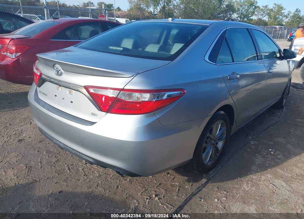 2015 TOYOTA CAMRY SE VIN: 4T1BF1FKXFU100058