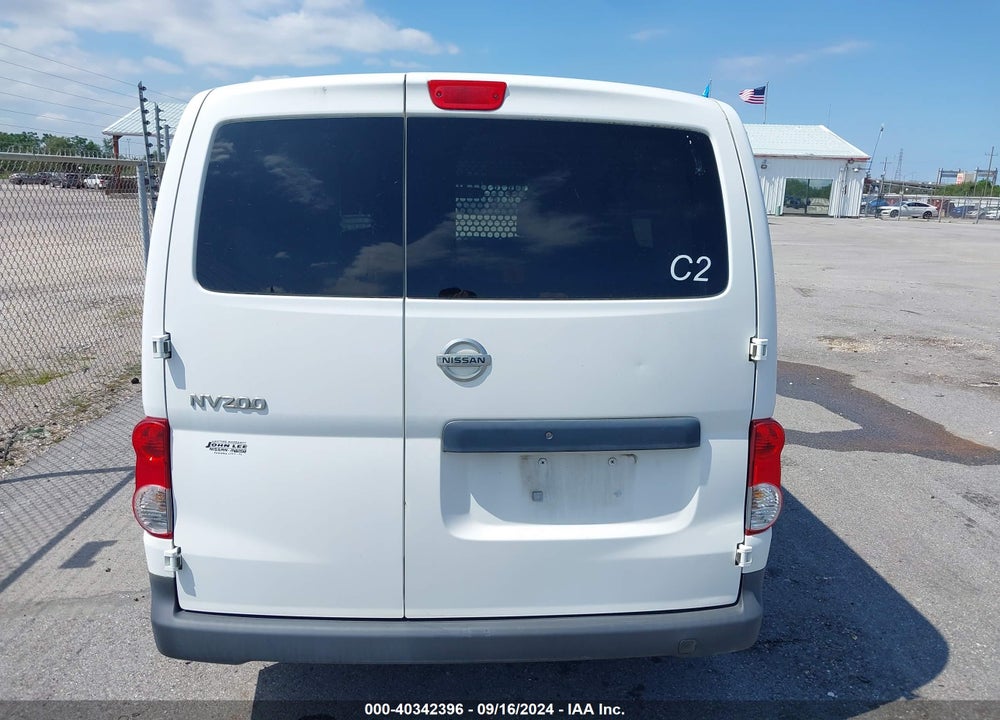 2015 NISSAN NV200 S VIN: 3N6CM0KN0FK730418