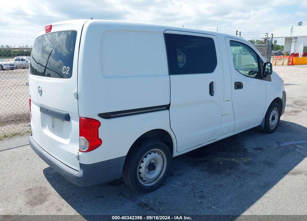 2015 NISSAN NV200 S VIN: 3N6CM0KN0FK730418