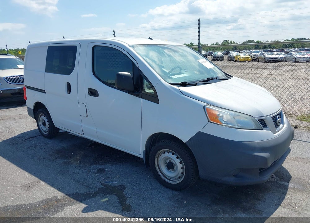 2015 NISSAN NV200 S VIN: 3N6CM0KN0FK730418