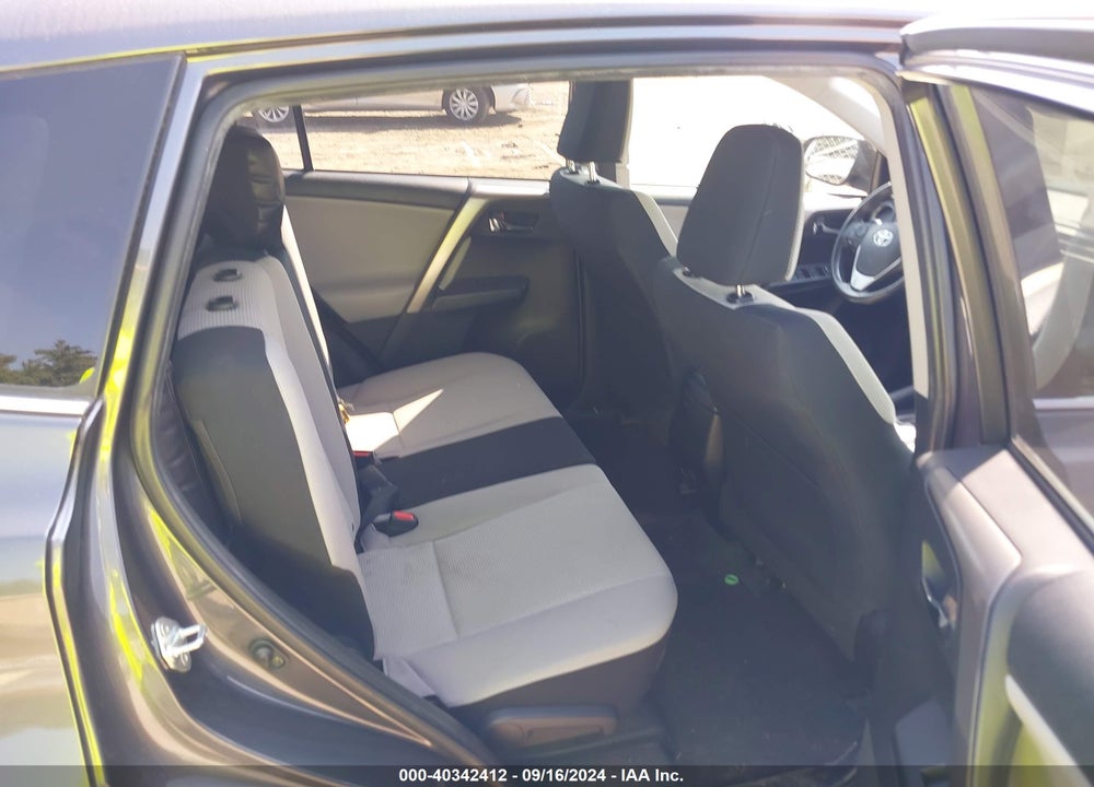 2018 TOYOTA RAV4 XLE VIN: JTMRFREV1JJ726699