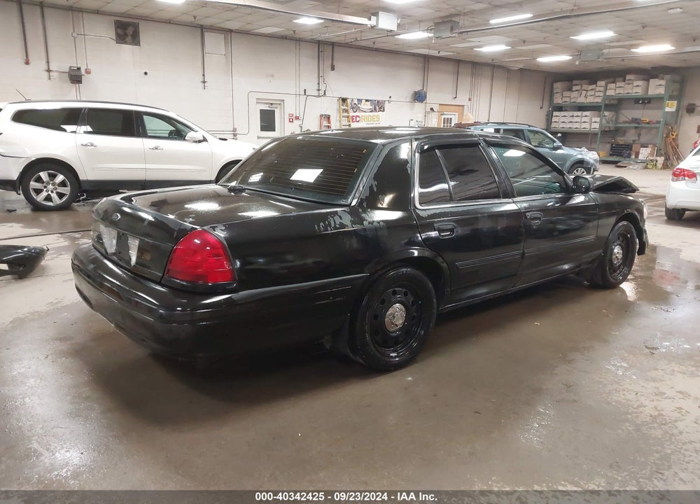 2011 FORD CROWN VICTORIA POLICE INTERCEPTOR VIN: 2FABP7BVXBX112353