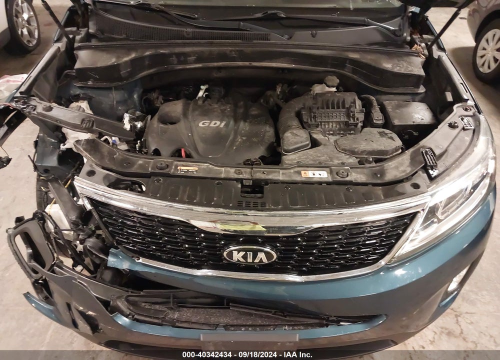 2014 KIA SORENTO LX VIN: 5XYKTCA62EG544960