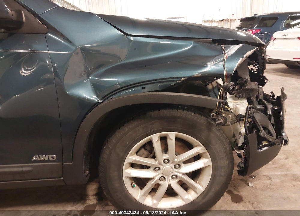 2014 KIA SORENTO LX VIN: 5XYKTCA62EG544960