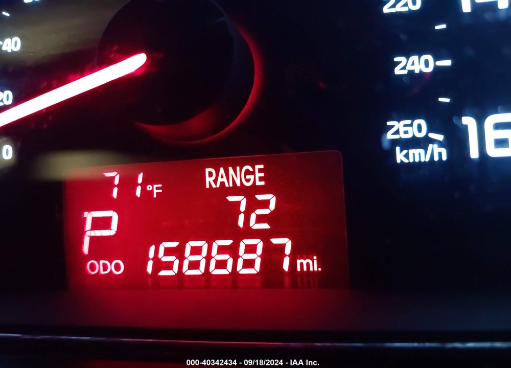 2014 KIA SORENTO LX VIN: 5XYKTCA62EG544960