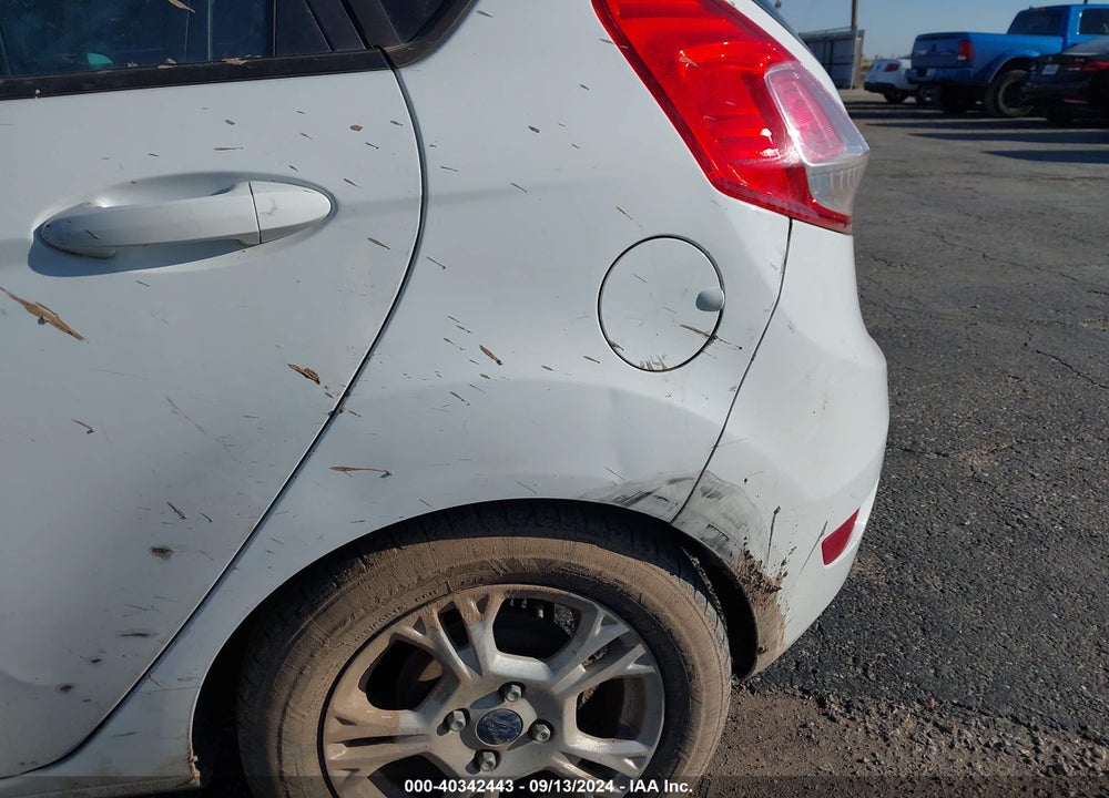 2015 FORD FIESTA SE VIN: 3FADP4EJ6FM213617