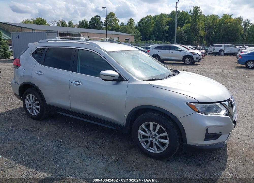 2017 NISSAN ROGUE SV VIN: KNMAT2MV5HP546227