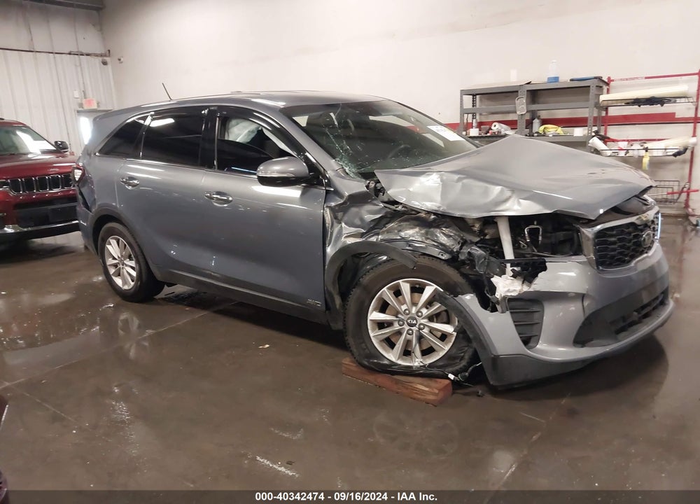 2020 KIA SORENTO 3.3L LX VIN: 5XYPGDA55LG614181