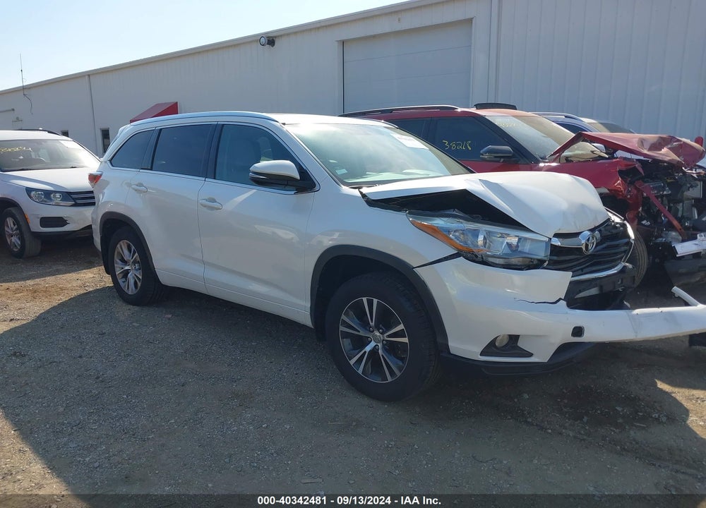 2015 TOYOTA HIGHLANDER XLE V6 VIN: 5TDJKRFH5FS171297